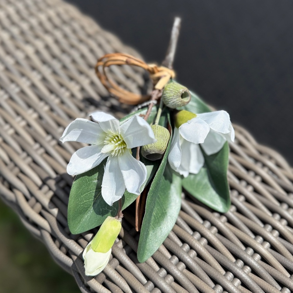 Frontgate Magnolia Napkin Rings - Set of 4 - NWT